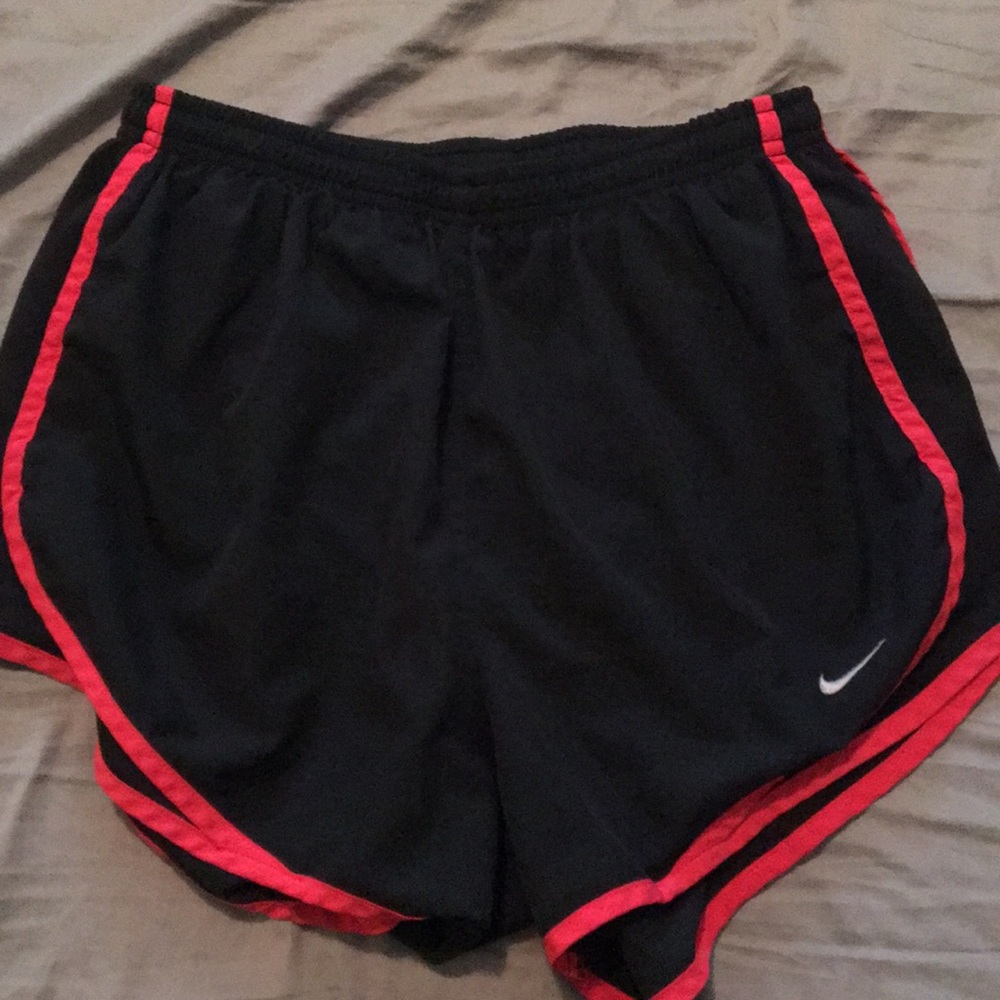 Women’s Nike Tempo Shorts size Small